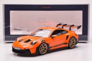 Porsche 911 992 GT3 RS Gulf Orange Norev 1:18 187360 Metall — Bild 8 von 8
