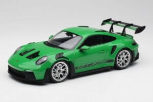 Porsche 911 992 GT3 RS Python Grün & Silberne Räder & Schwarzes Dekor Minichamps 1:18 153062235 Metall