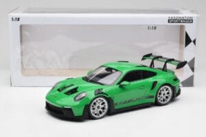 Porsche 911 992 GT3 RS Python Grün & Silberne Räder & Schwarzes Dekor Minichamps 1:18 153062235 Metall — Bild 6 von 6