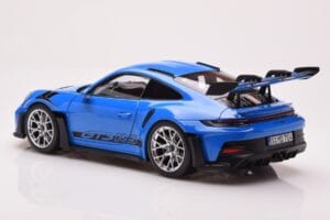 Porsche 911 992 GT3 RS Haifischblau Norev 1:18 187358 Metall — Bild 7 von 8