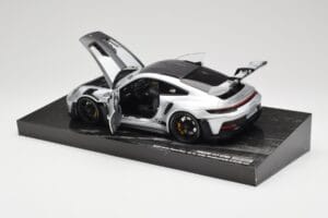Porsche 911 992 GT3 RS Silber Weissach Package Minichamps 1:18 110062020 Metall — Bild 5 von 8