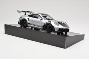 Porsche 911 992 GT3 RS Silber Weissach Package Minichamps 1:18 110062020 Metall — Bild 6 von 8