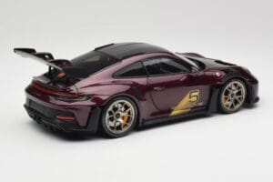 Porsche 911 992 GT3 RS Ultraviolett & Silber Räder Minichamps 1:18 110062029 Metall — Bild 3 von 8
