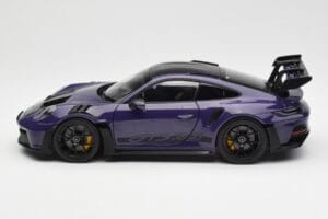 Porsche 911 992 GT3 RS Weissach Package Ultraviolet Norev 1:18 187368 Metall — Bild 4 von 8