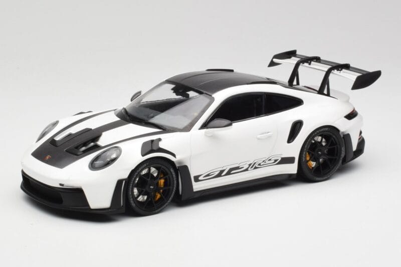 Porsche 911 992 GT3 RS Weiß & Schwarze Räder Minichamps 1:18 155062230 Metall