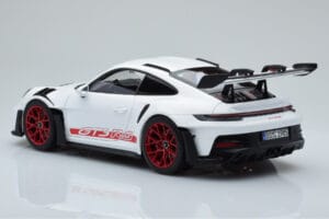 Porsche 911 992 GT3 RS Weiß Pyro Rot Norev 1:18 187352 Metall — Bild 7 von 8