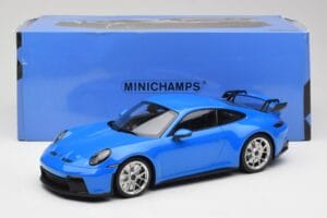 Porsche 911 992 GT3 Shark Blau & Silber Räder Minichamps 1:18 143069015 Resin — Bild 6 von 6