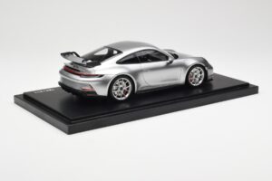 Porsche 911 992 GT3 Silber Minichamps 1:18 WAP0211510M004 Resin — Bild 2 von 7