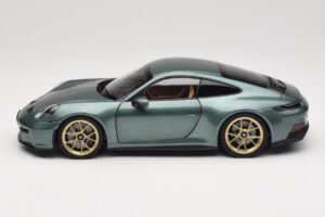 Porsche 911 992 GT3 Touring Package Malachite Green Metallic Norev 1:18 187382 Metall — Bild 4 von 8