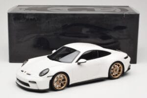 Porsche 911 992 GT3 Touring Weiß Neodyme Wheels Minichamps 1:18 117069022 Metall — Bild 6 von 6
