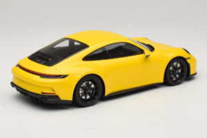 Porsche 911 992 GT3 Touring Gelb Schwarze Felgen Minichamps 1:18 117069021 Metall — Bild 2 von 6