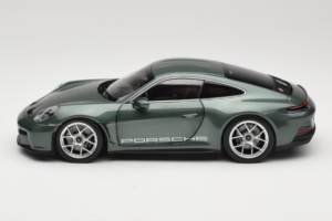 Porsche 911 992 S/T Malachite Green Metallic Norev 1:18 187472 Metall — Bild 5 von 8