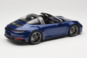 Porsche 911 992 Targa 4 GTS Blue Metallic Minichamps 1:18 155061060 Metall — Bild 2 von 6