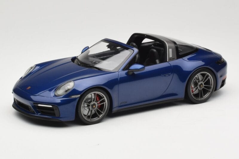 Porsche 911 992 Targa 4 GTS Blue Metallic Minichamps 1:18 155061060 Metall