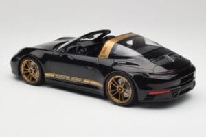 Porsche 911 992 Targa Porsche Design Schwarz & Gold Concept Minichamps 1:18 PORSCHE001 Metall — Bild 5 von 6