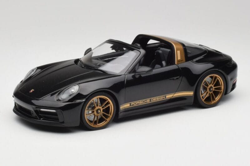 Porsche 911 992 Targa Porsche Design Schwarz & Gold Concept Minichamps 1:18 PORSCHE001 Metall