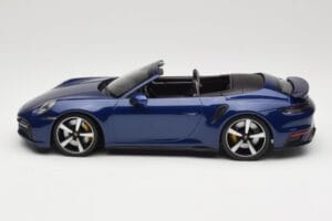 Porsche 911 992 Turbo S Cabriolet Blue Metallic Minichamps 1:18 155069081 Metall — Bild 3 von 6