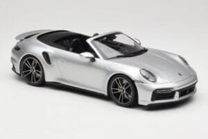 Porsche 911 992 Turbo S Cabriolet Silber Minichamps 1:18 155069082 Metall — Bild 4 von 6