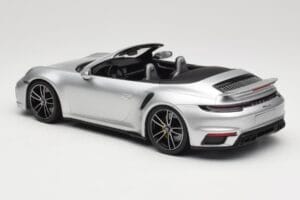 Porsche 911 992 Turbo S Cabriolet Silber Minichamps 1:18 155069082 Metall — Bild 5 von 6