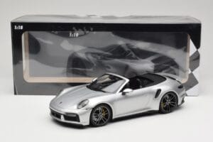 Porsche 911 992 Turbo S Cabriolet Silber Minichamps 1:18 155069082 Metall — Bild 6 von 6