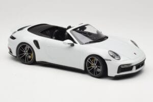 Porsche 911 992 Turbo S Cabriolet White Metallic Minichamps 1:18 155069080 Metall — Bild 4 von 6