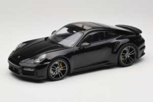Porsche 911 992 Turbo S Schwarz Minichamps 1:18 WAP02117BOL002 Metall