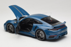 Porsche 911 992 Turbo S Coupe Sport Design Blau Minichamps 1:18 113069073 Metall — Bild 5 von 8