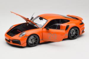 Porsche 911 992 Turbo S Coupe Sport Design Orange Minichamps 1:18 113069074 Metall — Bild 2 von 8