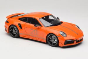 Porsche 911 992 Turbo S Coupe Sport Design Orange Minichamps 1:18 113069074 Metall — Bild 6 von 8