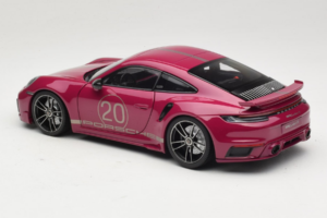 Porsche 911 992 Turbo S Coupe Sport Design Rot Minichamps 1:18 113069075 Metall — Bild 7 von 8