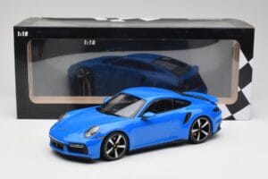 Porsche 911 992 Turbo S Gentian Blau Minichamps 1:18 155069074 Metall — Bild 6 von 6
