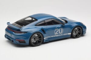 Porsche 911 992 Turbo S Sport Design Package Gentian Blue Metallic Minichamps 1:18 155069170 Metall — Bild 2 von 6