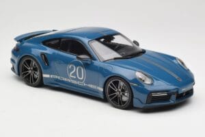 Porsche 911 992 Turbo S Sport Design Package Gentian Blue Metallic Minichamps 1:18 155069170 Metall — Bild 4 von 6