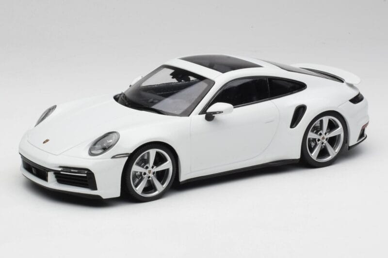 Porsche 911 992 Turbo S Weiß Concept Minichamps 1:18 WAP0211620CNP Metall