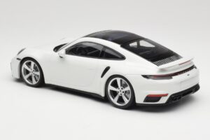 Porsche 911 Turbo S 992 Weiss Minichamps 1:18 WAP0211620RTRB Metall — Bild 5 von 6