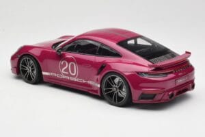 Porsche 911 992 Turbo S mit Sport Design Package Rot Minichamps 1:18 155069172 Metall — Bild 5 von 6