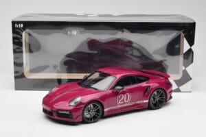 Porsche 911 992 Turbo S mit Sport Design Package Rot Minichamps 1:18 155069172 Metall — Bild 6 von 6