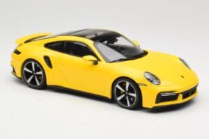 Porsche 911 992 Turbo S Gelb Minichamps 1:18 155069071 Metall — Bild 4 von 6