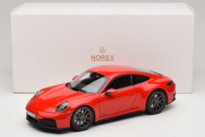 Porsche 911 992.2 Carrera 4 GTS Guards Red Norev 1:18 187171 Metall — Bild 8 von 8