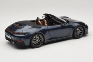 Porsche 911 992.2 Carrera Cabriolet Yachting Blue Norev 1:18 187180 Metall — Bild 3 von 8