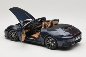 Porsche 911 992.2 Carrera Cabriolet Yachting Blue Norev 1:18 187180 Metall — Bild 5 von 8