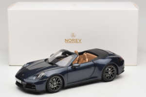 Porsche 911 992.2 Carrera Cabriolet Yachting Blue Norev 1:18 187180 Metall — Bild 8 von 8
