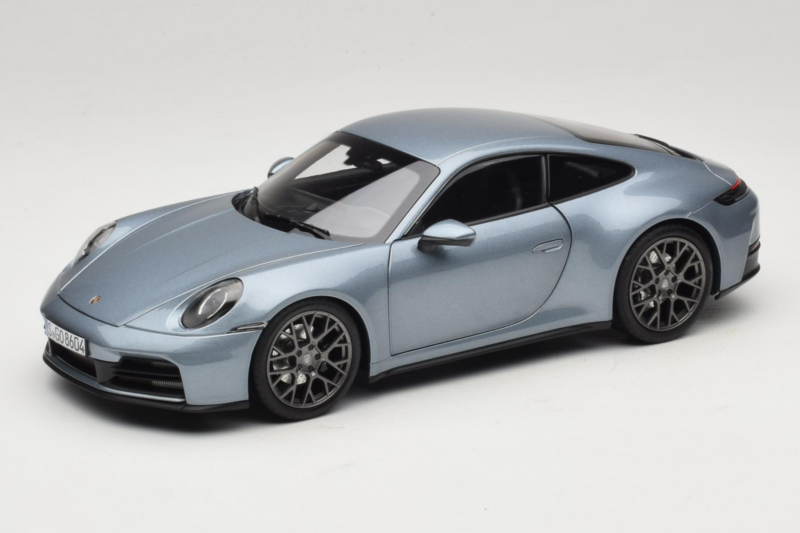 Porsche 911 992.2 Carrera Polar Silver Metallic Norev 1:18 187170 Metall