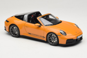Porsche 911 992.2 Targa 4 GTS Bahama Yellow Norev 1:18 187190 Metall — Bild 8 von 10
