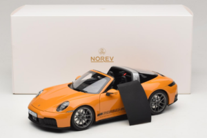 Porsche 911 992.2 Targa 4 GTS Bahama Yellow Norev 1:18 187190 Metall — Bild 10 von 10