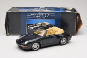 Porsche 911 993 Cabriolet Dunkelblau Tchibo 1:18 46619 Metall — Bild 8 von 8