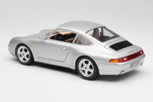 Porsche 911 993 Carrera Silber Bburago 1:18 3050-M1 Metall — Bild 4 von 8