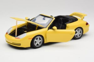 Porsche 911 996 Cabriolet Speed Gelb UT Models 1:18 27906 Metall — Bild 2 von 8