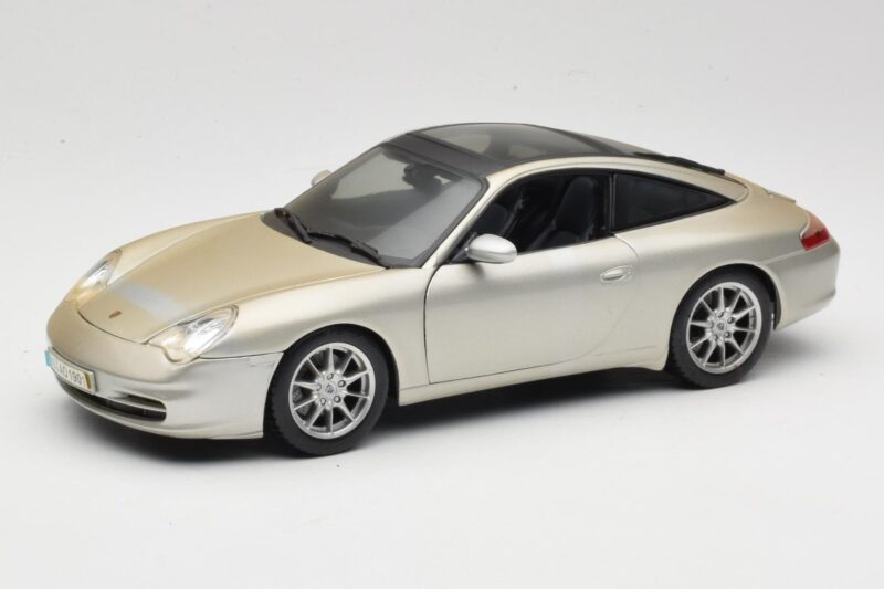 Porsche 911 996 Carrera 4S Silber Maisto 1:18 WAP02102212 Metall