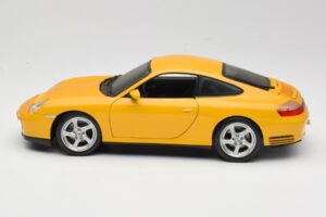 Porsche 911 996 Carrera 4S Gelb Maisto 1:18 WAP02101610 Metall — Bild 4 von 8